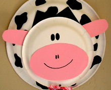 Educating CHildren|Preschool|Art|food|Cow Hanger